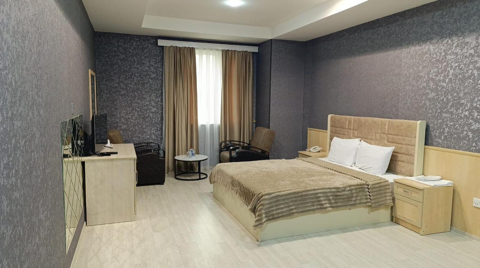 Aef Hotel Baky Esterno foto