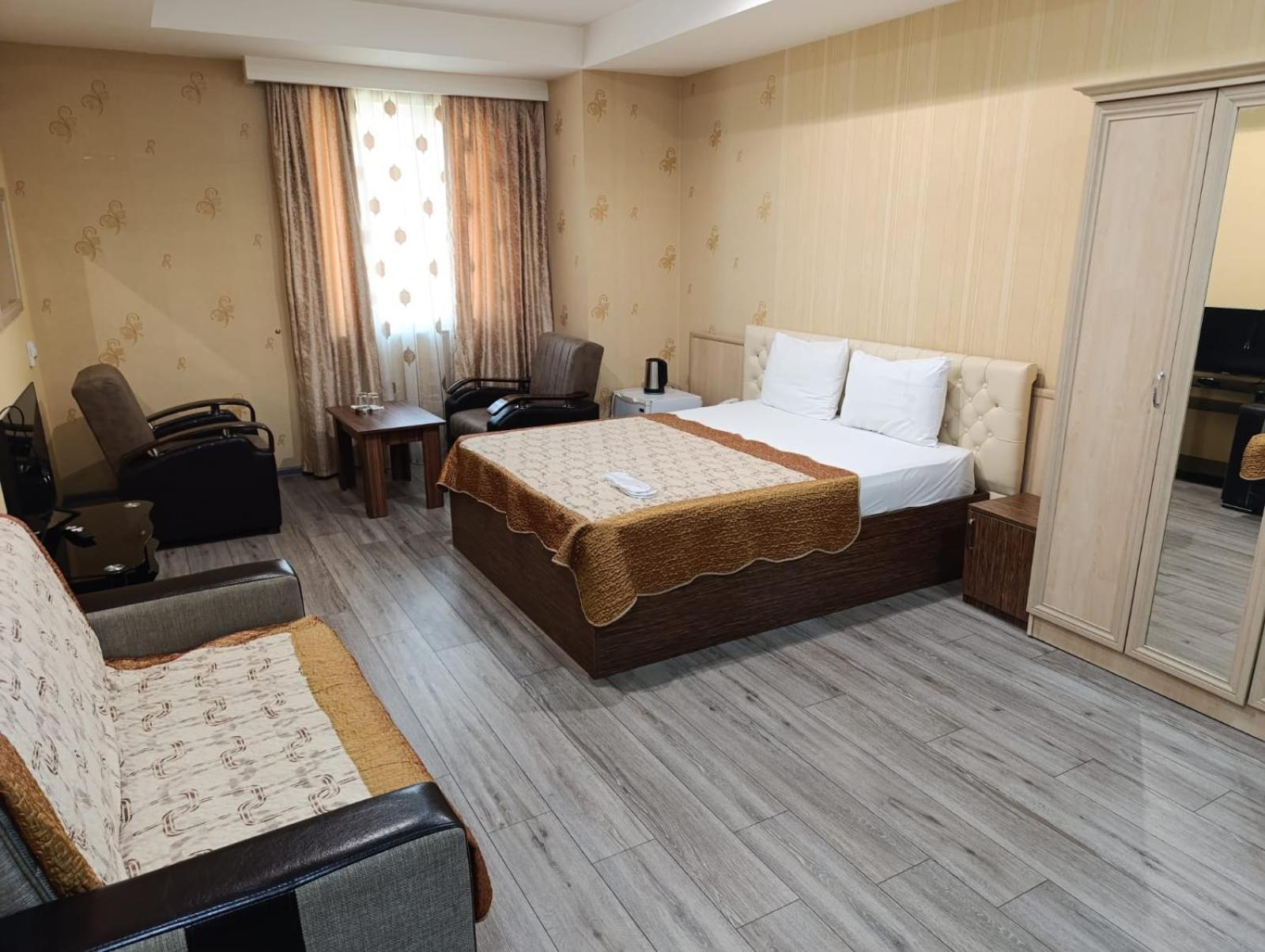Aef Hotel Baky Esterno foto